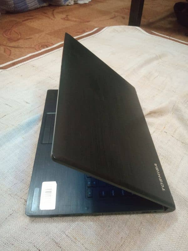 6th Gen Core i3 Toshiba 03452468348 13