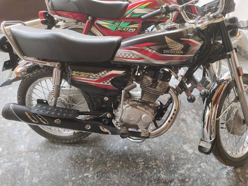 Honda CG 125 Condition 10/10 Just 4k km driven 0