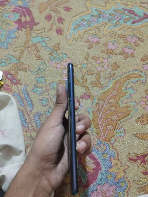 Vivo y51s negotiable price 4