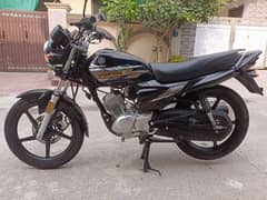 Yamaha YB125Z DX Motorcycle