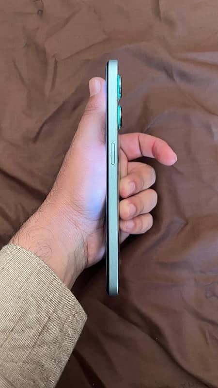 oppo f21 pro 5G 4