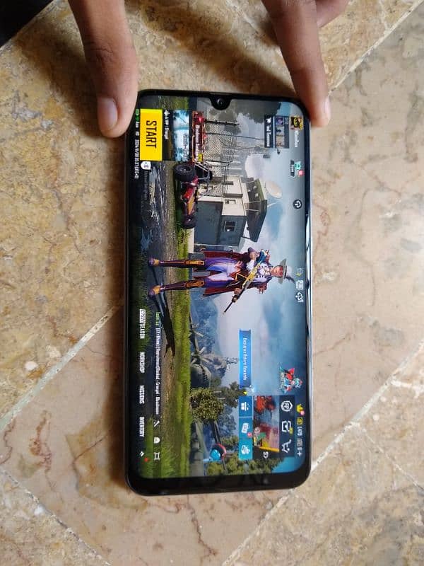 Samsung A30. Non pta Gaming device 3/32gb. 48mp. better then realme 4