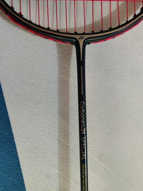 Yonex racket 0