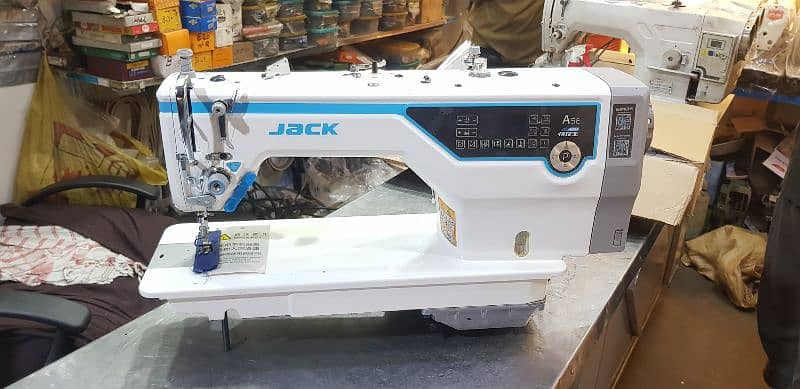 Jack F4 Sewing machine 6