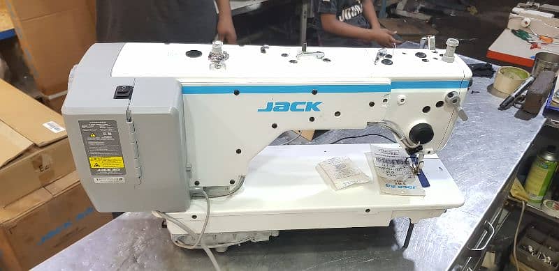 Jack F4 Sewing machine 7