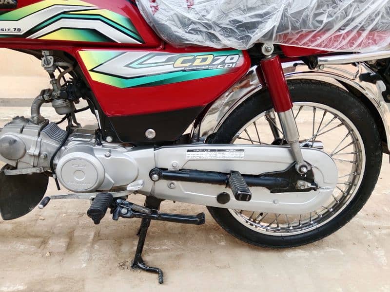 Honda CD 70 motorcycle for sale model 2023/03456561380/03057210160 12