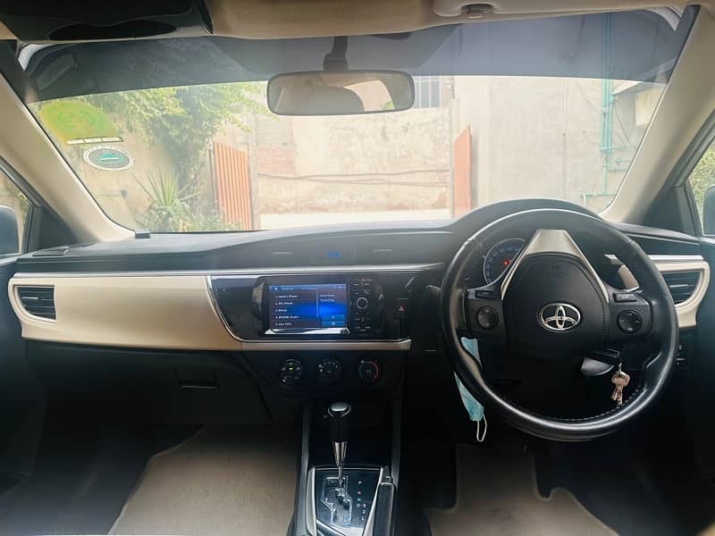 Toyota Corolla Altis 2015 18