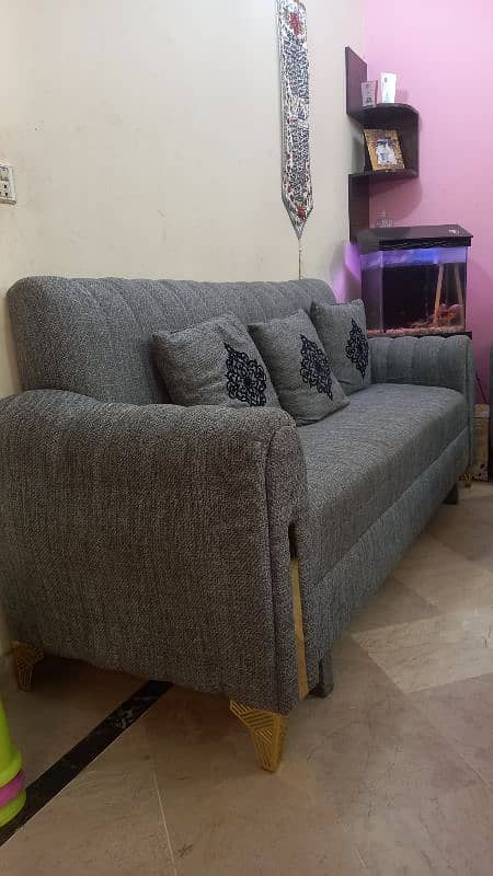 3 seater sofa set wid cushions 3