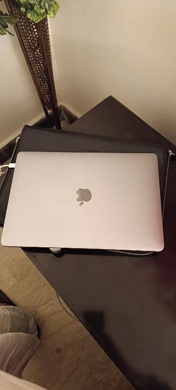 macbook pro 2018 13 inch 3