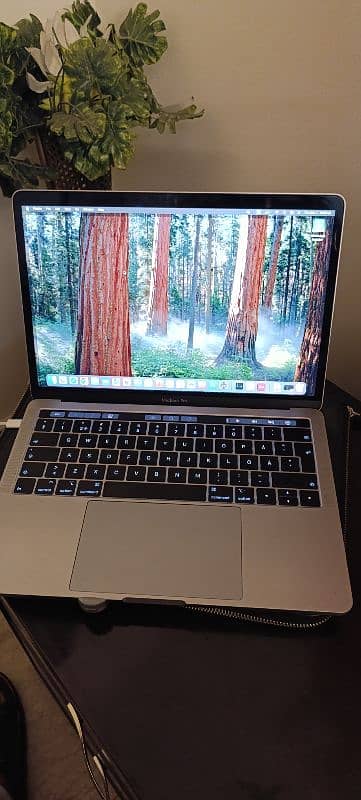 macbook pro 2018 13 inch 4