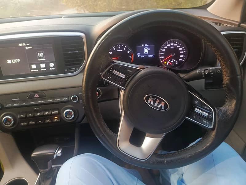 KIA Sportage FWD 2021 15