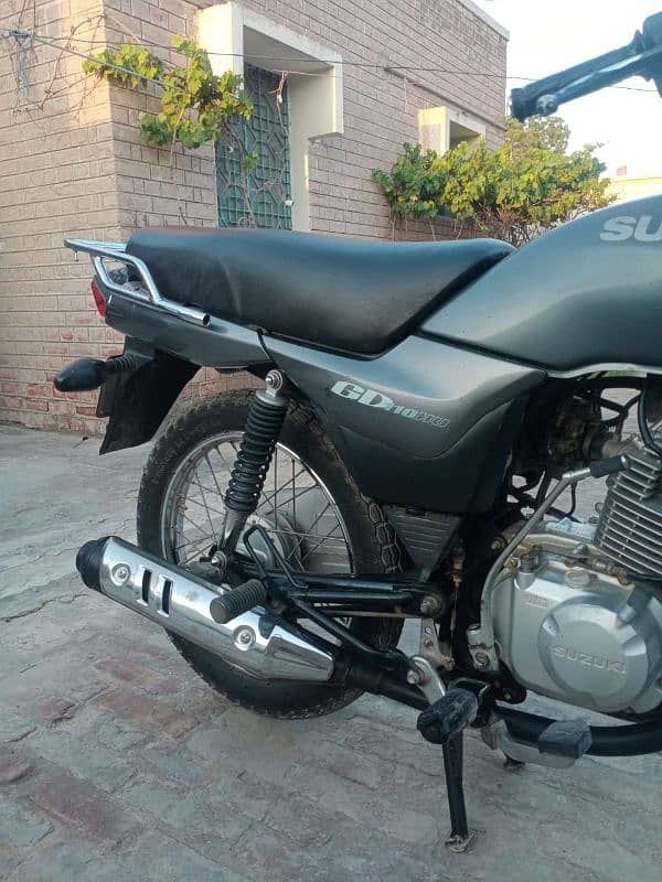 Suzuki GD 110 urgent for sale my WhatsApp 03-26-36-44-296 1