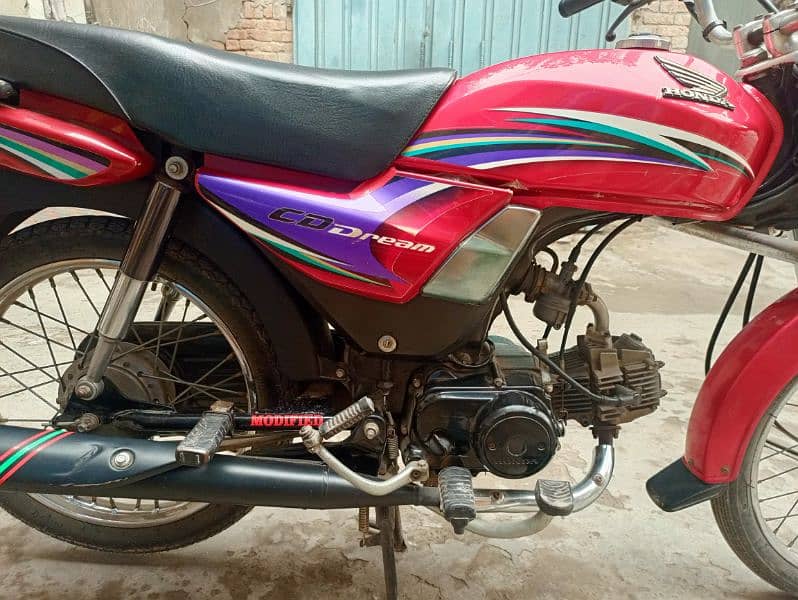 honda cd dream for sale in like new condition 3