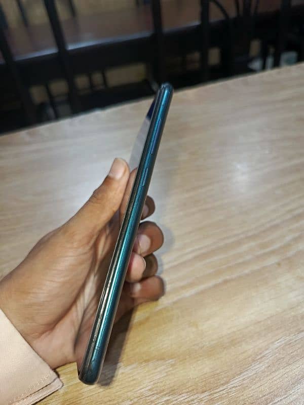 redmi note 9 4 + 2 GB 128 GB0.3040470719tahir 8