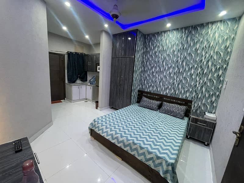 Luxury Fully Furnished Apartment For Sale In Subhan Plaza Block H3 Johar Town Near Emporium Mall Lahore 4