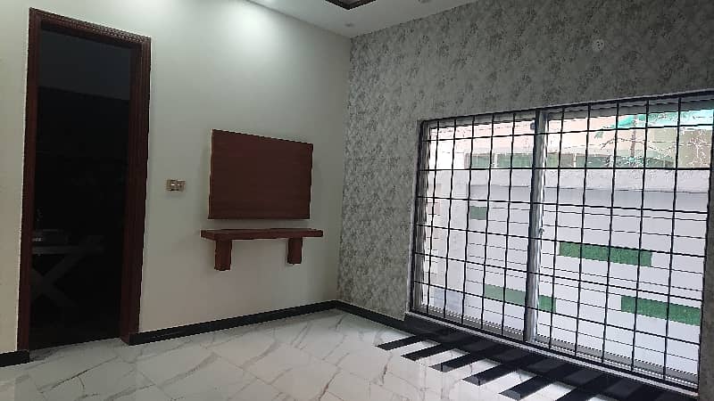 Brand New 1 Kanal House For Sale 10