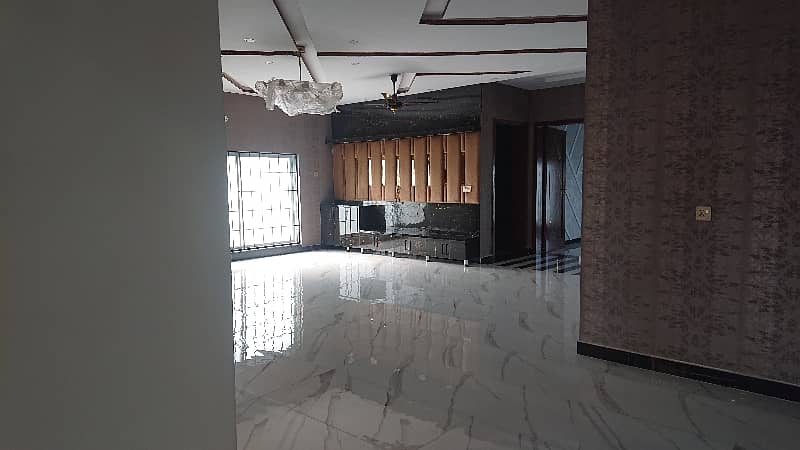 Brand New 1 Kanal House For Sale 11