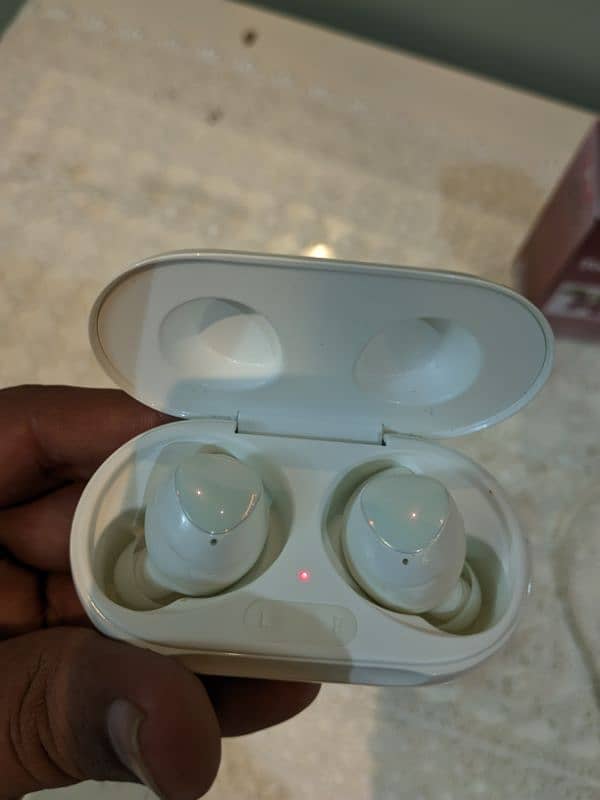 Samsung Galaxy buds plus condition 10/10 2