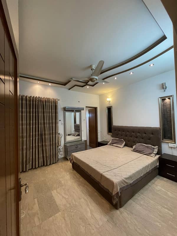 6 Marla Fully Furnished Lower Portion in J2 Johar Town Lahore 3