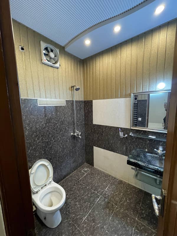 6 Marla Fully Furnished Lower Portion in J2 Johar Town Lahore 16