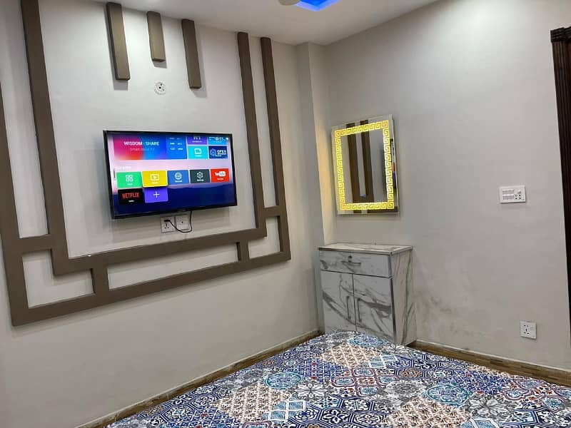 Fully Furnished Flat for Rent in Block H3 Johar Town near Emporium Mall Lahore 2