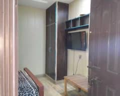 Johar Town Phase 2 - Block H3 Flat Sized 250 Square Feet For rent 0