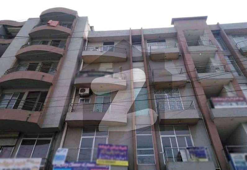 300 Square Feet Flat In Johar Town Phase 2 - Block H3 Best Option 1