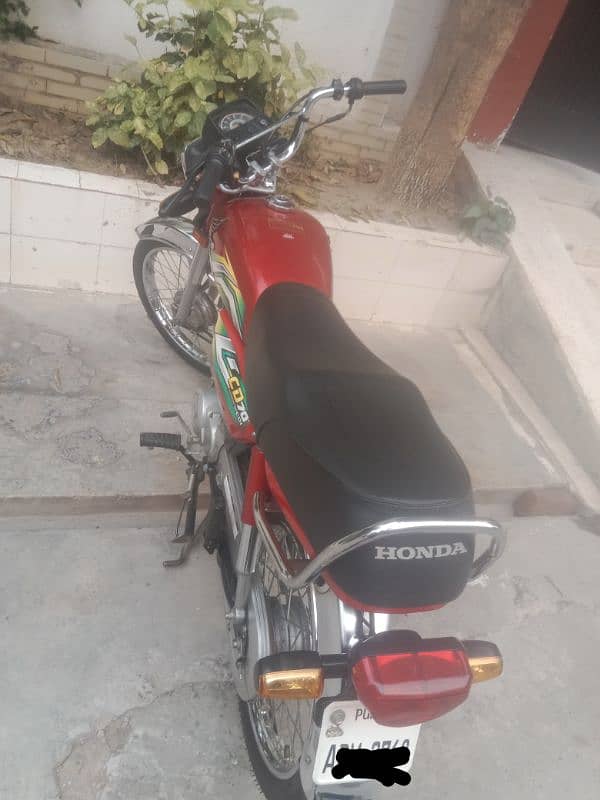 brand new Honda CD 70 9