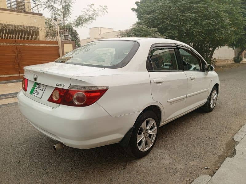 Honda City IDSI 2006 lush condition 4