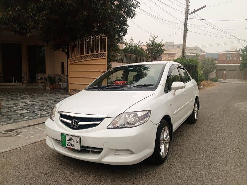 Honda City IDSI 2006 lush condition 5