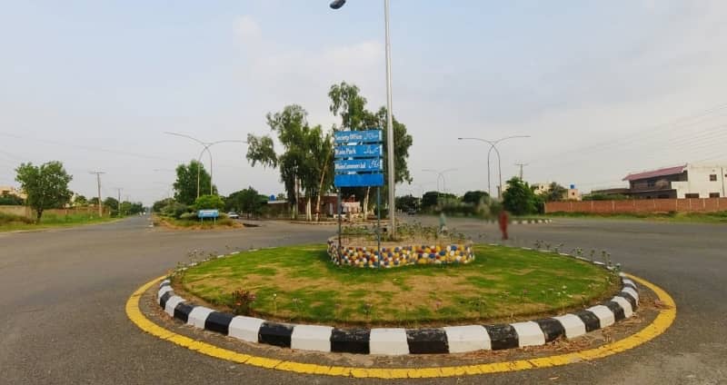 One Kanal Residential Plot For Sale In Chinar Bagh  Nishat  Block 7