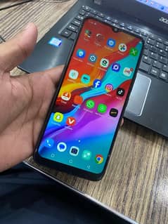 Infinix hot 8 2/32