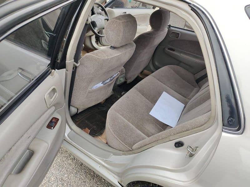 Toyota Corolla 2 Reviere1.5  biege interior 7