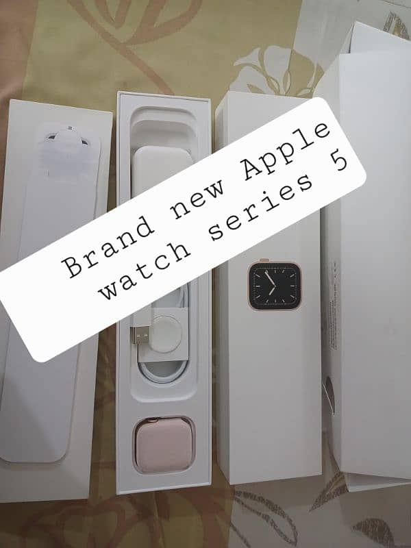 Apple Watch Series 5 -, 40MM  Pink sand 0