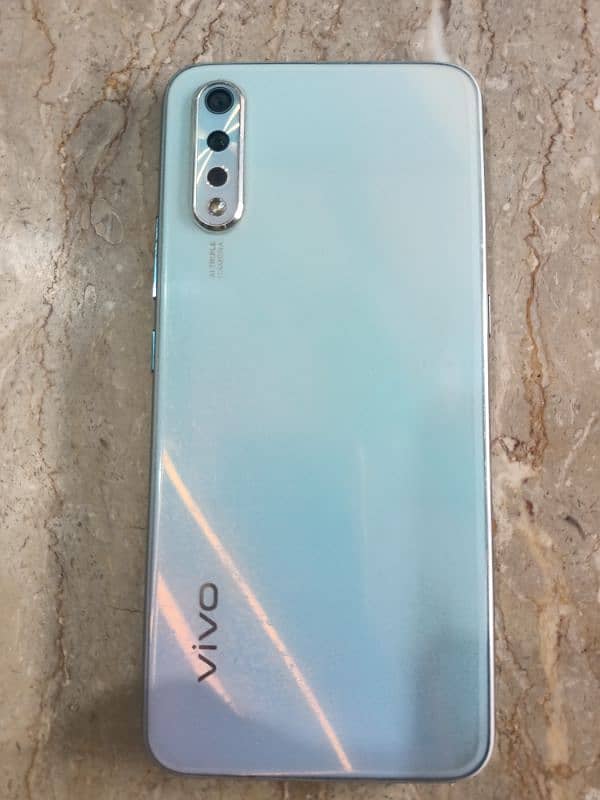 Vivo S1 4/128 1