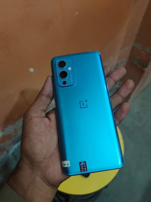 OnePlus 9 5g 8/128 3