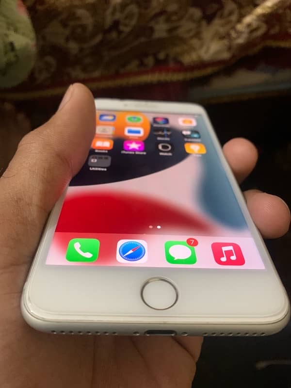 iphone 7plus pta 128gb 10/9.5 condition 3