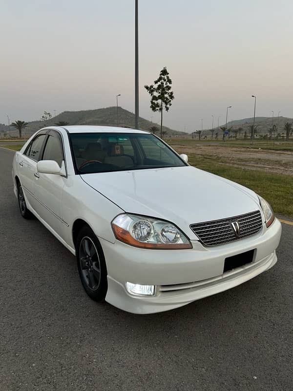 Toyota Mark II Grande in Immaculate Condition. 1/1 4