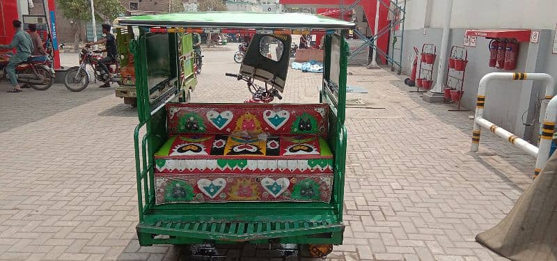 urgent sale united Riksha 6