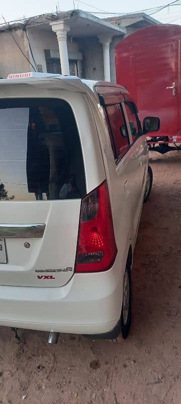 Suzuki Wagon R 2020 11