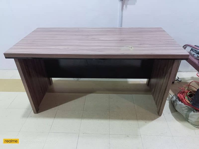 Office Executive Table for Sale 0