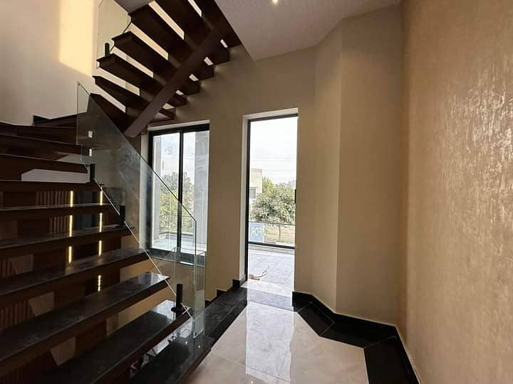 Brand new Ten Marla luxurious House with solid construction and beautiful modern elevation at prime location near Mousqe, Park, Market and Petroleum station available in Rafi block Bahria Town Lahore 10