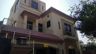 Ten Marla full house at prime location available for rent in Janiper block Bahria Town Lahore near the Grand Masjid