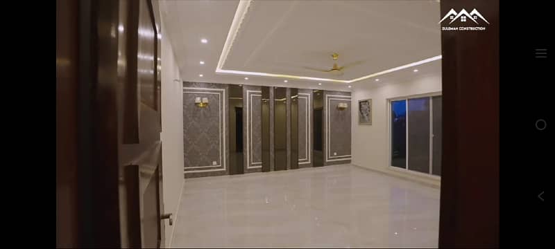 Two kanal luxury designer house for sale at main boulevard of Secter D Bahria Town Lahore Pakistan 35