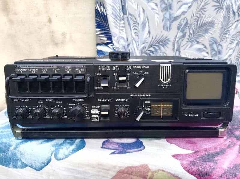 JVC Radio TV Cassate Recorder Model No 3060CQ Made in Japan 7