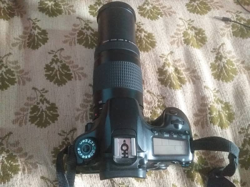 Canon 60D Dslr with 75 300 lens 0