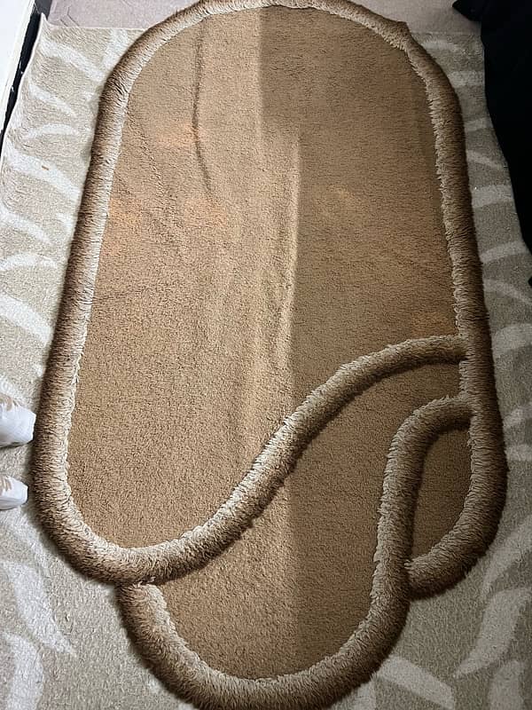 carpet rug in good condition 5