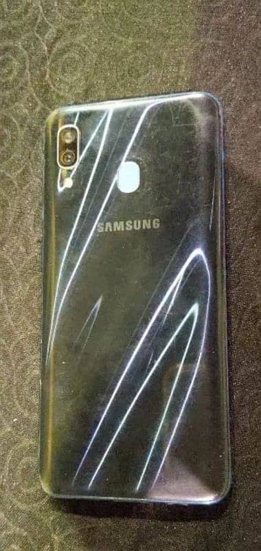 Samsung A30 4/64 URGENT SALE 1