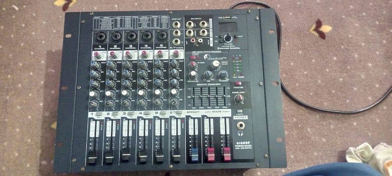 xr600f 800 watts power mixer 4