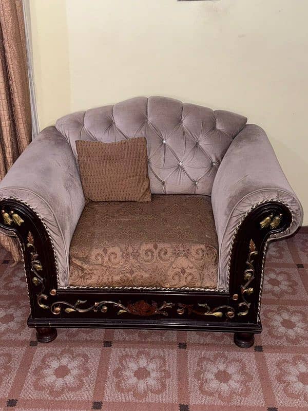 7 Seater Sofa Set Chiniot Wood Urjent Sale Cash Need Foam Repair hoga 4